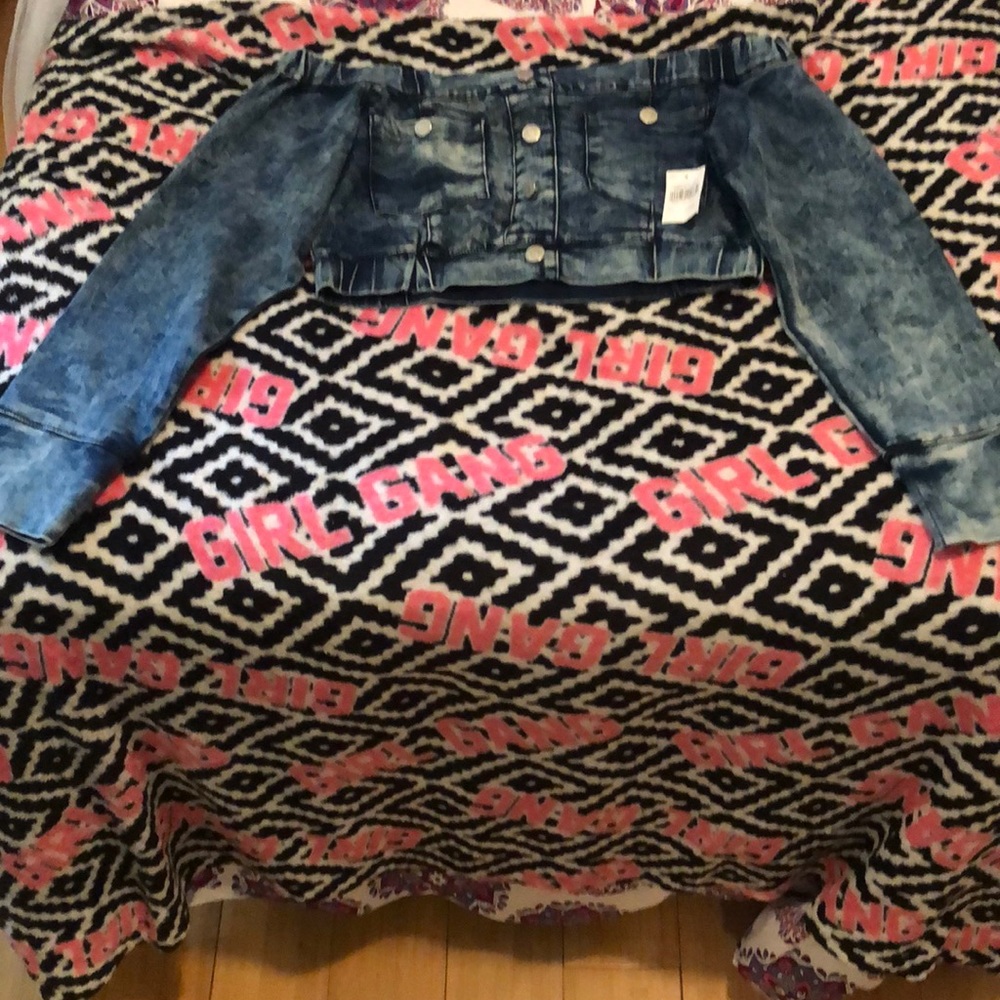 Thrill Jean crop top
